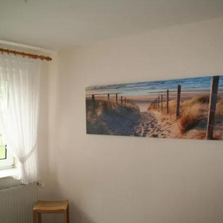 Ferienhof-carstensen-wohnung-leuchtturm * Süderende