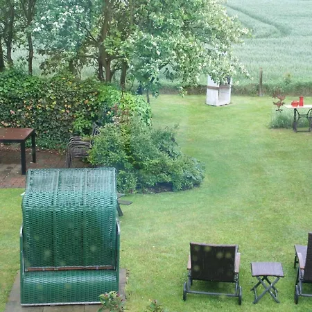 Ferienhof-carstensen-wohnung-leuchtturm